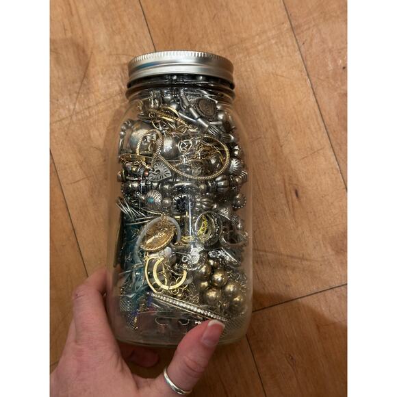 Mystery Jewelry Jar - Mixed Metals Silver Gold 55 Pieces - Picture 4 of 13